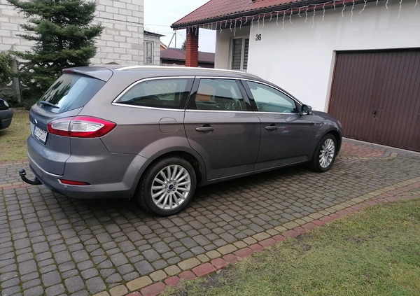 Ford Mondeo cena 39000 przebieg: 170000, rok produkcji 2013 z Dęblin małe 232